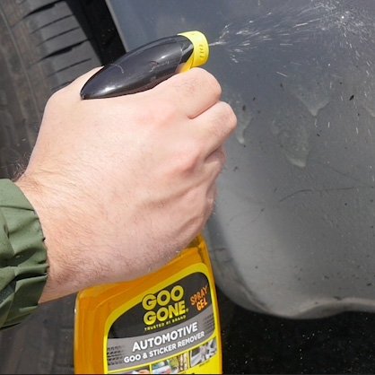 Tar Removal on Car - SuperClean